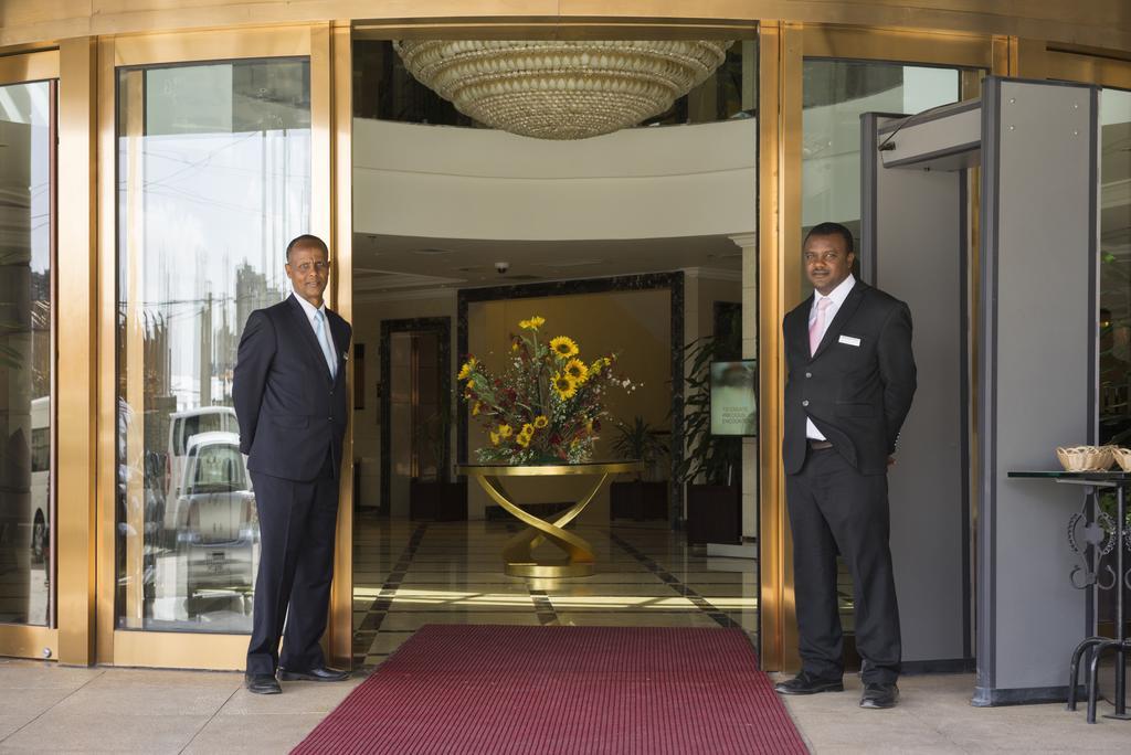 Golden Tulip Addis Ababa Otel Dış mekan fotoğraf